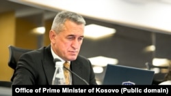 Nenad Rašić, ministar u Vladi Kosova, poziva na doslednu primenu zakona.