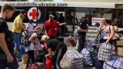 Жителі Покровська покинули свої домівки і евакуюються з міста. 30 серпеня 2024 року 
