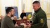 Після звільнення Валерія Залужного з посади головнокомандувача ЗСУ Зеленський присвоїв йому звання Героя України
