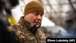 Раніше сьогодні президент Володимир Зеленський у рамках низки кадрових змін у війську звільнив Сергія Наєва (на фото) з посади командувача Об’єднаних сил ЗСУ і призначив замість нього Юрія Содоля