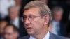 Председатель совета директоров АФК "Система" Владимир Евтушенков на Международном Экономическом Форуме в Санкт-Петербурге. 23 мая 2014 года.