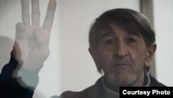 Російський суд визнав Приходька винним в «зберіганні вибухівки та підготовці до теракту» і присудив йому 5 років позбавлення волі в колонії суворого режиму з першим роком в тюрмі