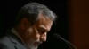 Ministrul iranian de externe, Abbas Araghchi, își înclină capul după o conferință de presă la Centrul de Congrese Lutfi Kırdar, în marja celei de-a 51-a sesiuni a Consiliului Miniștrilor de Externe al Organizației Cooperării Islamice (OIC), de la Istanbul, iunie 2025.