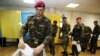 Голосування на одній з виборчих дільниць Києва під час виборів президента України, 25 травня 2014 року