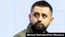 «Потрібно заздалегідь приготувати запаси продуктів у сухому вигляді на тривалий період», – Давид Арахамія