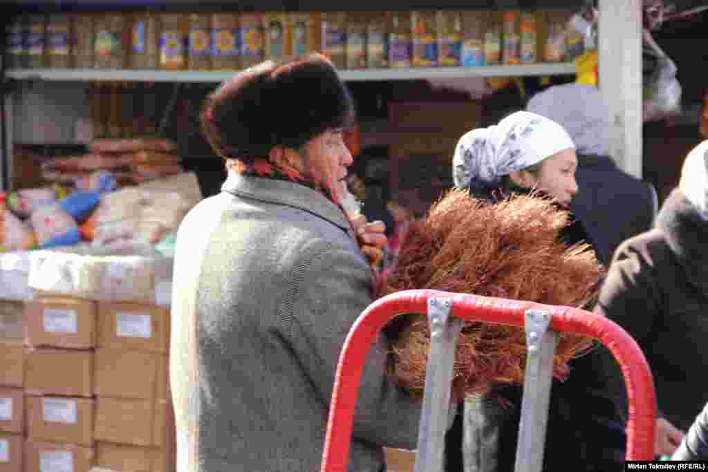 Шыпыргы жайдыр-кыштыр керектүү буюм. 