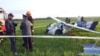 AeroMobil учуучу автомобилинин прототиби сыноо учурунда. Словакия. 8-май, 2015.