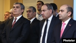 Armenia - The leaders of the opposition Yelk bloc -- Aram Sarkisian (L), Nikol Pashinian (C) and Edmon Marukian (R) -- attend an event in Yerevan, 14Fen2017.