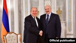 Беларусь -- Президент Армении Армен Саркисян (слева) и президент Беларуси Александр Лукашенко, Минск, 30 октября 2018 г. 