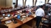 Кыргыз парламенти. 