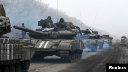 Украина -- Украинин танканаш Дебальцево гIалана уллехь,14Чилл2015.