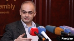 Ընդդիմադիր Հայ ազգային կոնգրեսի խորհրդարանական խմբակցության ղեկավար Լևոն Զուրաբյան