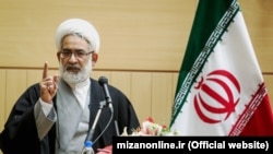محمدجعفر منتظری، دادستان کل کشور، به اقدام حکومت ایران در فیلترینگ گسترده کانال‌های تلگرامی اذعان داشته است.