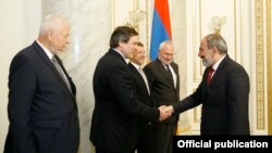 Премьер-министр Армении Никол Пашинян принимает сопредседателей Минской группы ОБСЕ, Ереван, 27 мая 2019 г.