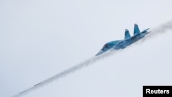 Су-34 ұшағы.