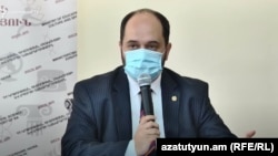 Министр образования, науки, культуры и спорта Араик Арутюнян на пресс-конференции, 16 сентября 2020 г. 