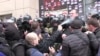 Біля «Сбербанку» у Харкові застосували сльозогінний газ (відео)
