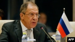 По словам Кахи Гоголашвили, подобные туманные заявления совершенно не делают чести министру иностранных дел России, потому что они в основном людьми воспринимаются как угроза