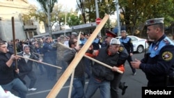 Столкновения в центре Еревана, 5 ноября 2013 г.