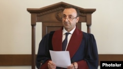 Armenia -- Constitutional Court Chairman Hrayr Tovmasian reads out a court verdict on an appeal filed by former President Robert Kocharian, September 4, 2019.