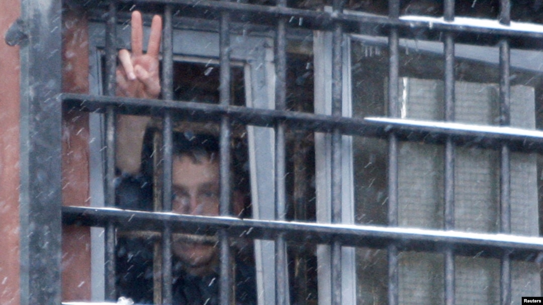 Сроки административных арестов для активистов белорусской оппозиции подходят к концу. Но это вовсе не означает, что все задержанные смогут выйти на свободу