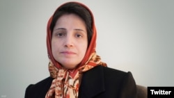 رضا خندان می‌گوید، ۱۰ سال حبس برای نسرین ستوده اجرا می‌شود.