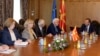 Средба на премиерот Емил Димитриев со Сојузот на пензионери, предводен од претседателот Драги Аргировски на 25 октомври 2016