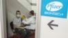 У компанії Pfizer не виключають, що вакцинуватися від COVID-19 людям доведеться щороку