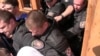 У харківській мерії забарикадувалися від активістів (відео)